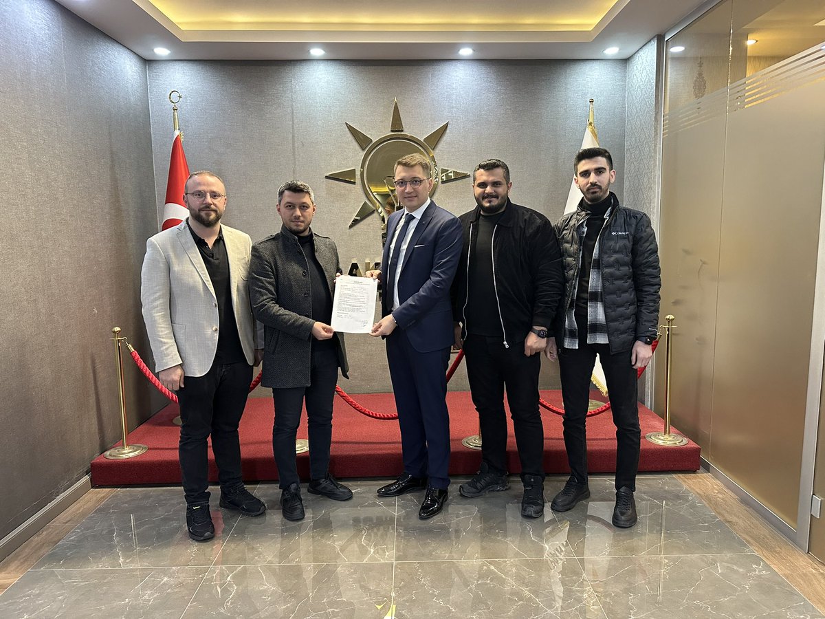 UonurTapu's tweet photo. 2015 yılından itibaren severek hizmet ettiğim, gençliğimi Cumhurbaşkanımız Sn.Recep Tayyip Erdoğan’ın davasına adadığım bu kutlu yolda,Sultanbeyli Belediyesi Meclis Üyeliği Aday Adaylığı başvurumu gerçekleştirdim. 

#yenidenistanbul için Bismillah.. https://t.co/DK5Jlbfi4q