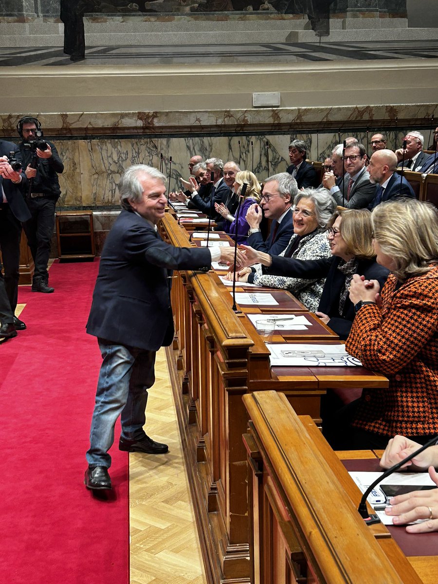 confalb's tweet photo. Assemblea Pubblica intervengono: 
@renatobrunetta Presidente del @cnel_it 
Sen.ce @DSantanche, Ministro del Turismo @MTurismoItalia 
@CarloBonomi_ Presidente di @Confindustria 
Gianni Letta.
Modera Laura Chimenti,Giornalista  Rai https://t.co/2c0fzYRqeY