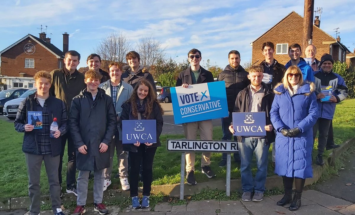 Thanks to my alma mater @warwicktories for joining me on the campaign trail in Coundon today, as we chat to voters about our #Plan4Coventry Much appreciated everyone!