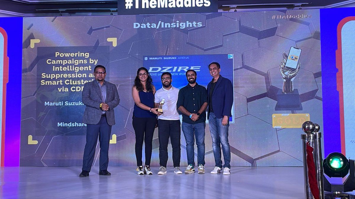 e4m Live tweet media