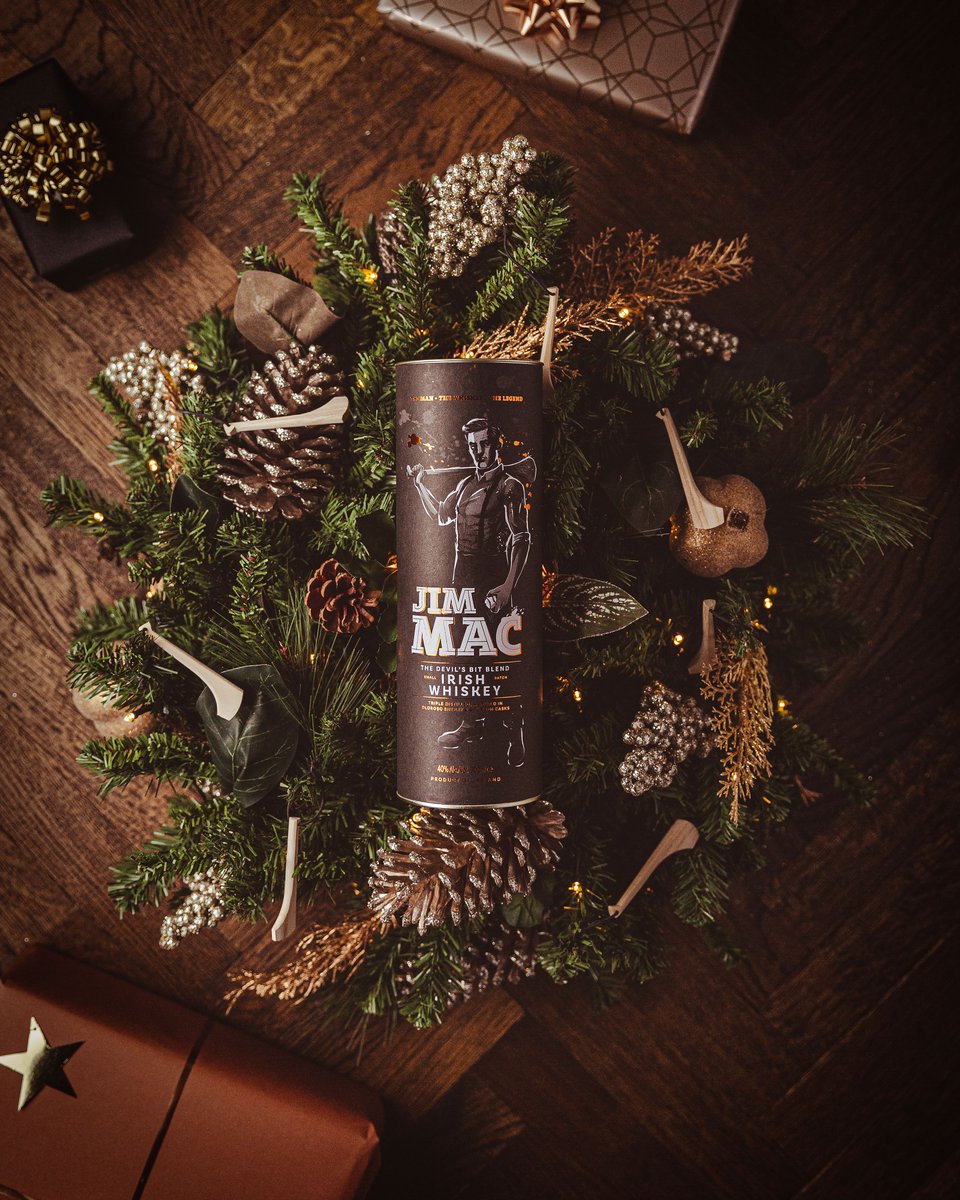 Elevate the festive season with Jim Mac's exclusive first edition gift tube! 🎄✨ Perfect for whiskey-loving hurling fans. 🎁 Limited stock, so secure yours now at @irishmalts: irishmalts.com/blended/jim-ma… 🎉 #IrishWhiskey
