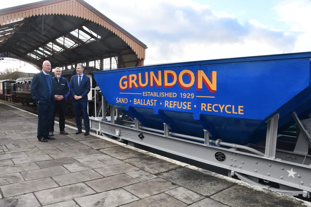 Our Dogfish wagon has been unveiled today after an extensive overhaul and repaint by @GrundonRecycle. We think it looks stunning! Thank you so much to Grundon who continue to support and do so much for our railway.