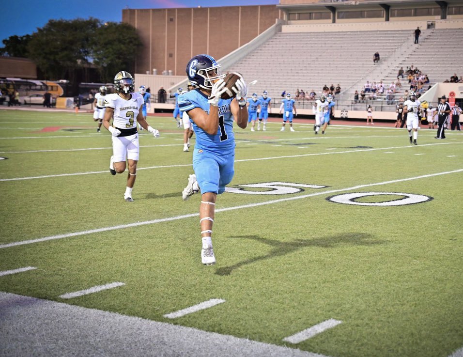jcsalyer.1 (@johncolesalyer) on Twitter photo #AGTG After a great phone call with <a href="/Coach_Schroeder/">Jim Schroeder</a> I am very blessed to receive an offer to play for <a href="/BenUFootball/">Benedictine Football</a> ‼️
#RecruitCarroll #RecruitSouthTexas #BenU #GoEagles 🔴⚫️🦅 #AGTG After a great phone call with <a href="/Coach_Schroeder/">Jim Schroeder</a> I am very blessed to receive an offer to play for <a href="/BenUFootball/">Benedictine Football</a> ‼️
#RecruitCarroll #RecruitSouthTexas #BenU #GoEagles 🔴⚫️🦅