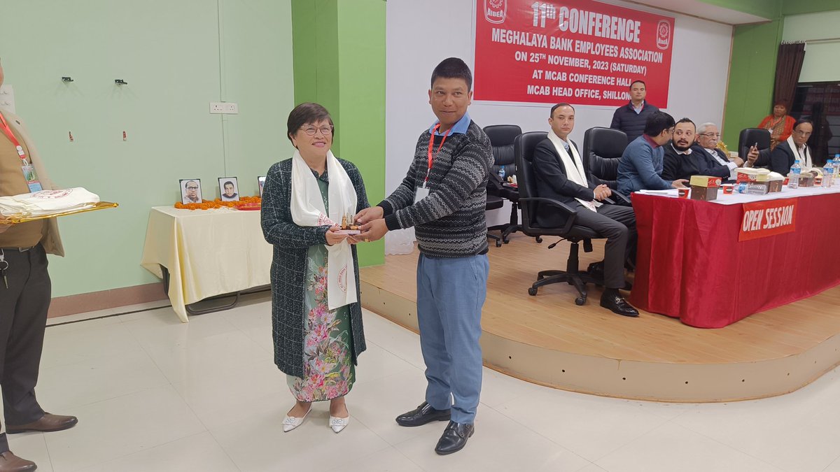 meghalayabea's tweet photo. Felicitation of retired comrades during 11th conference of #MBEA https://t.co/oPJCuJziVB