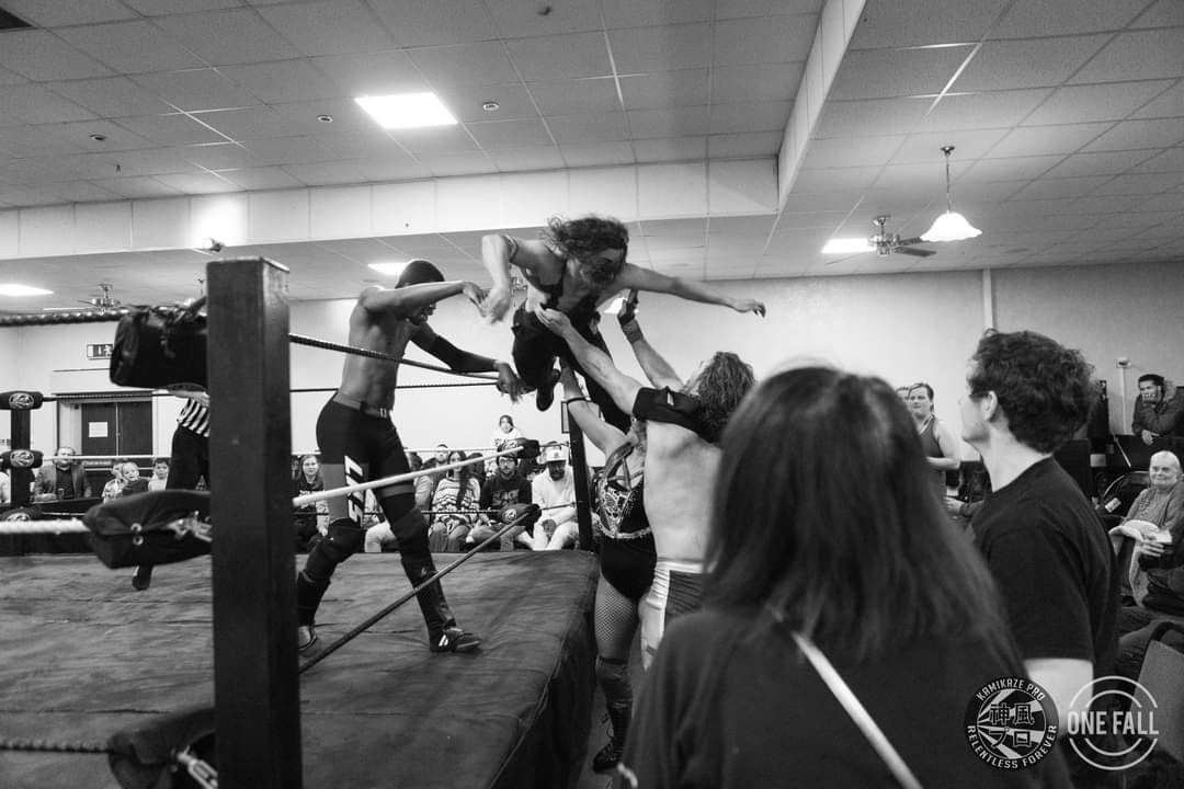 JayCeeWrestler's tweet photo. We'd like to thank you for flying on Gremlin Airlines ✈️✈️✈️
@kamikazeprouk
@_one_fall
#KPLIVE39
#ringgremlin #jaycee  #JayCeeGuarantee #KingSeason #lastkingstanding #prowrestling   #supportindywrestling #kamikazeprowrestling #kamikazepro #keepitpro #relentlessforever https://t.co/FHSA58hkS5
