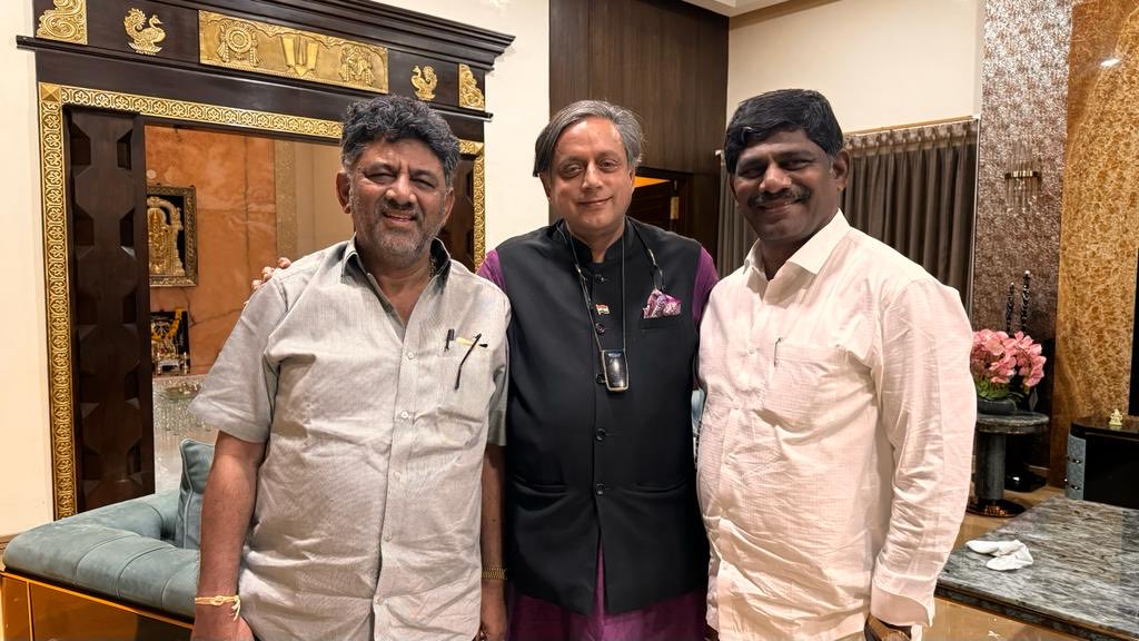 ShashiTharoor's tweet photo. Enjoyable dinner with two brothers who are the pillars of @incIndia in Karnataka — deputy Chief Minister ⁦@DKShivakumar⁩ and the sole Congress ML from the state, ⁦@DKSureshINC⁩ https://t.co/RqwOGbwoKl