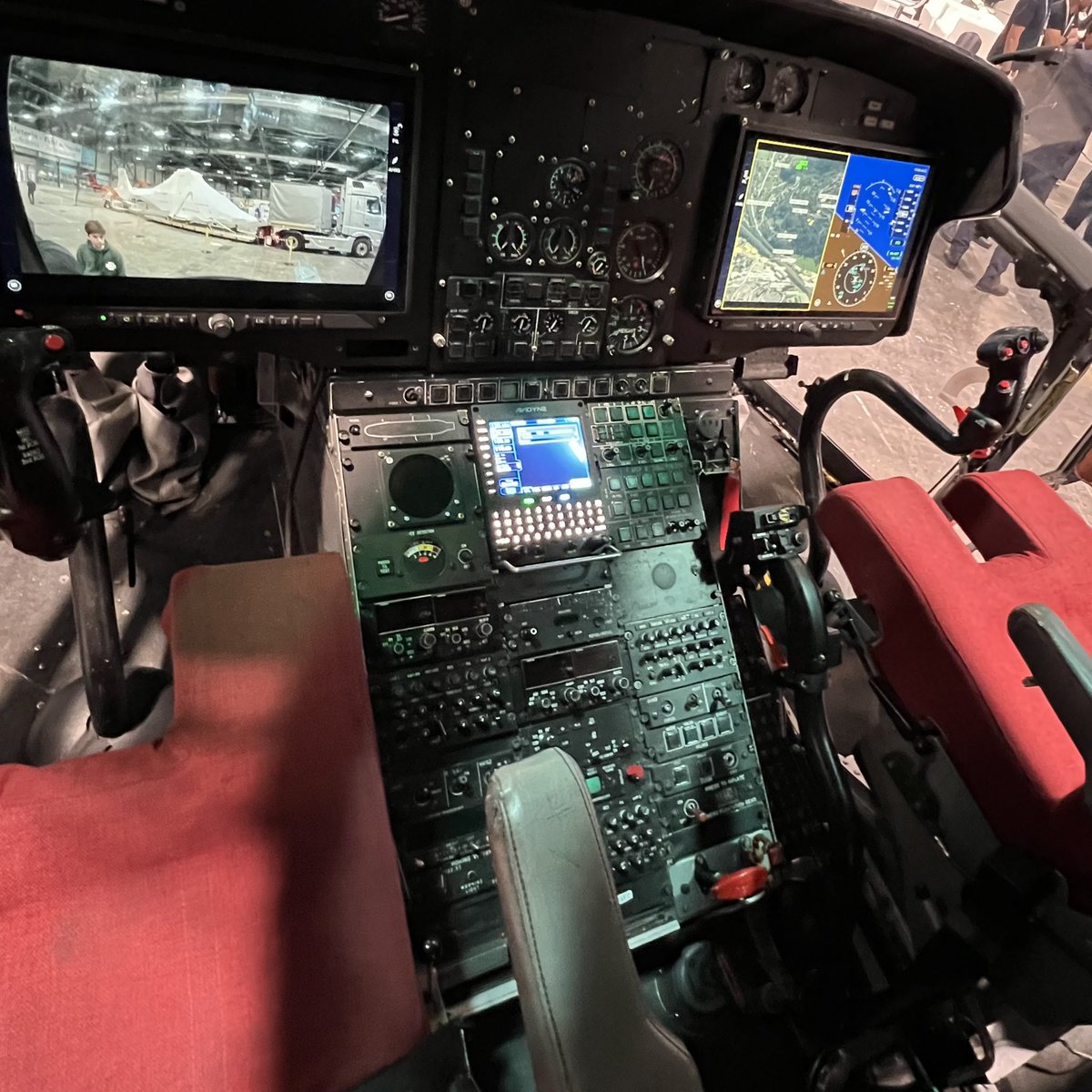 dani_lecu's tweet image. Pues efectivamente el Super Puma que no tenía registro es el G-PUMO, que ahora es un demostrador de tecnología
@EuropeanRotors  @ATAIRE_ORG