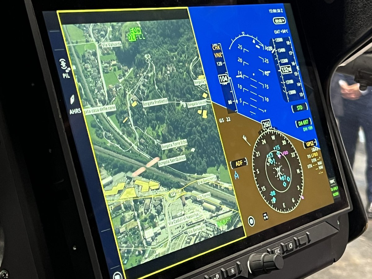 dani_lecu's tweet image. Pues efectivamente el Super Puma que no tenía registro es el G-PUMO, que ahora es un demostrador de tecnología
@EuropeanRotors  @ATAIRE_ORG