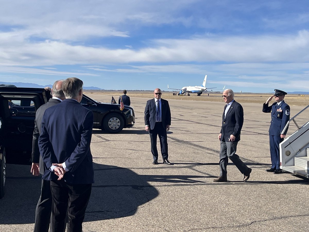 POTUS is in Pueblo in the district of ⁦@laurenboebert⁩. He blew by his greeters (Hickenlooper and the mayor) on the way to the Beast, but then turned around caught up with them before he got in.