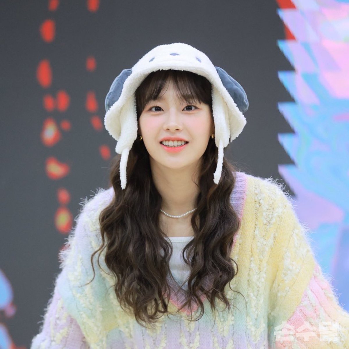 입 크게 열면 풀어진다거 풀어지게하고 뿌듯하게 쳐다봄 ㅋㅋㅋㅋ