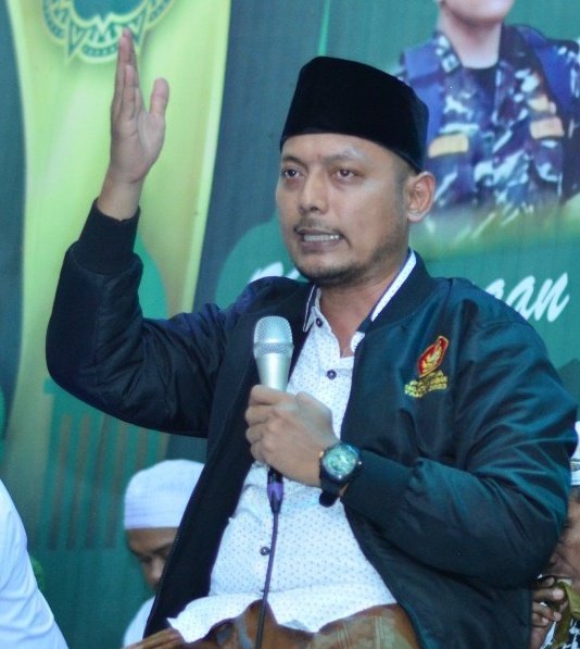 Keyakinan itu tdk akan bisa dikalahkan oleh keragu-raguan
---

berhidmat dan berjuanglah dg keyakinan yg sdh dipatrikan oleh para ulama kpd kita. Bahwa barokah akan didapat dg jalan berharakah (bermanfaat utk masyarakat) 

Sekecil apapun itu ttp punya nilai di hadapan Alloh SWT