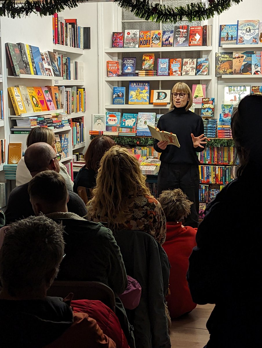 A packed @hastingsbooks last night to see our brilliant spoken word graduates perform alongside their fabulous tutor Naomi Wood & the amazing @DG_Watson. Thanks so much to everyone who came, and to @hastingsbooks for hosting us! Pictured: Vicky Grantham and Fiona Bird