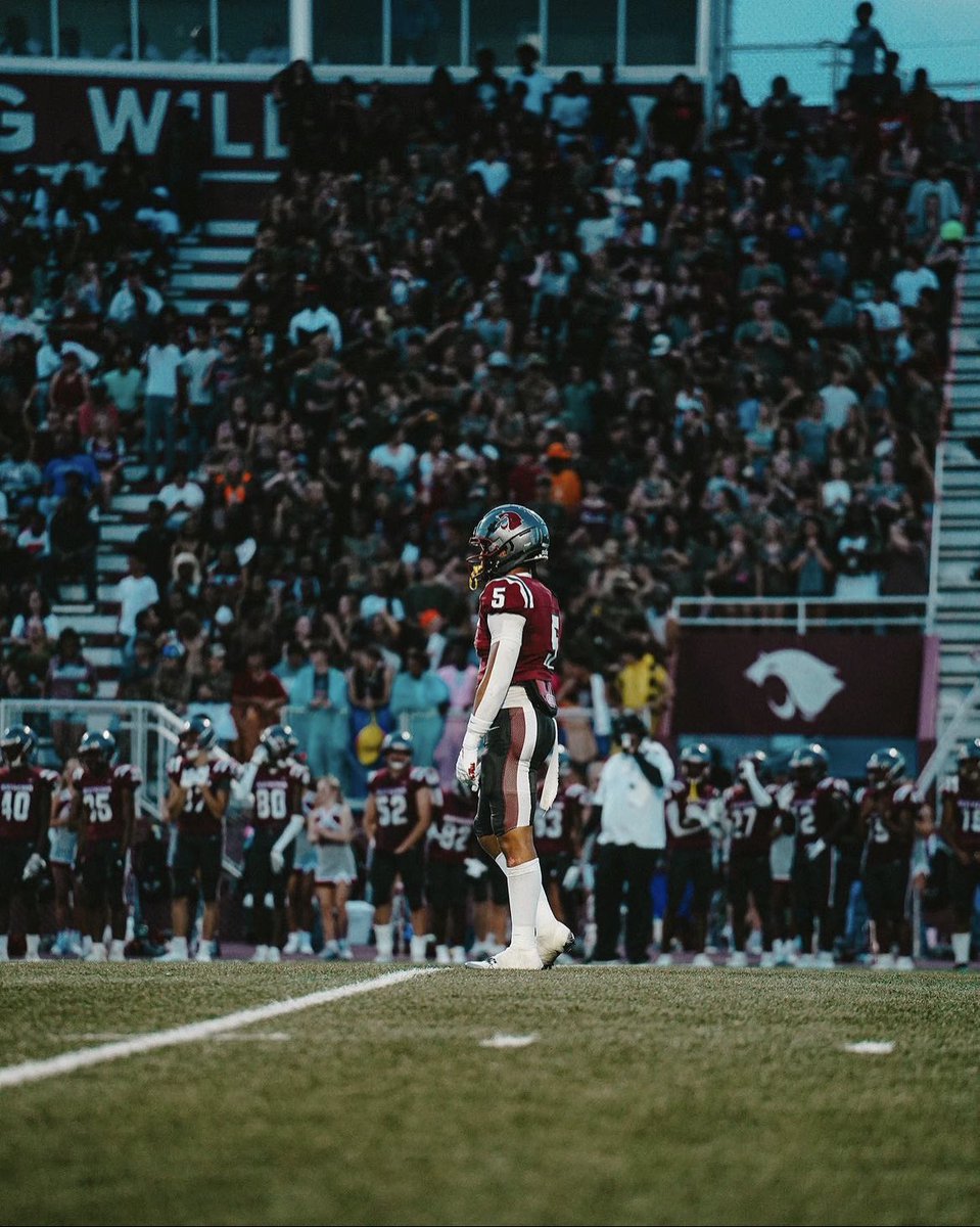hudl.com/v/2MfDBt <a href="/G_Sportz/">Jeremiah Jakee' Gray</a> 
helluva run, thank you Destrehan🙏🏾.