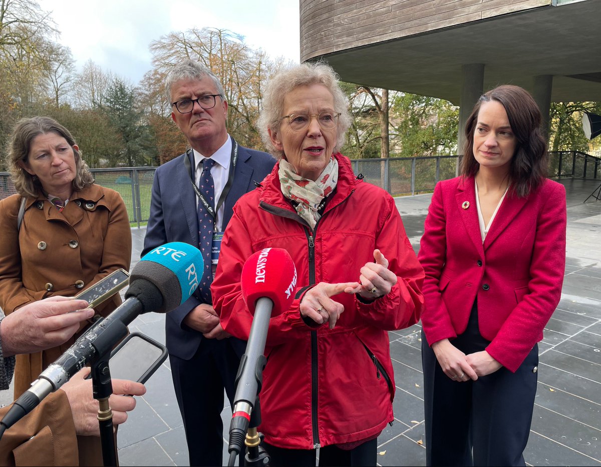 What an honour it was to welcome Mary Robinson to the gallery as part of #UCCSustainableFutures!💚 Ahead of #COP28, speakers & delegates of the Sustainable Futures Forum shared their perspectives on how we can drive climate action based on justice, clean energy & community.