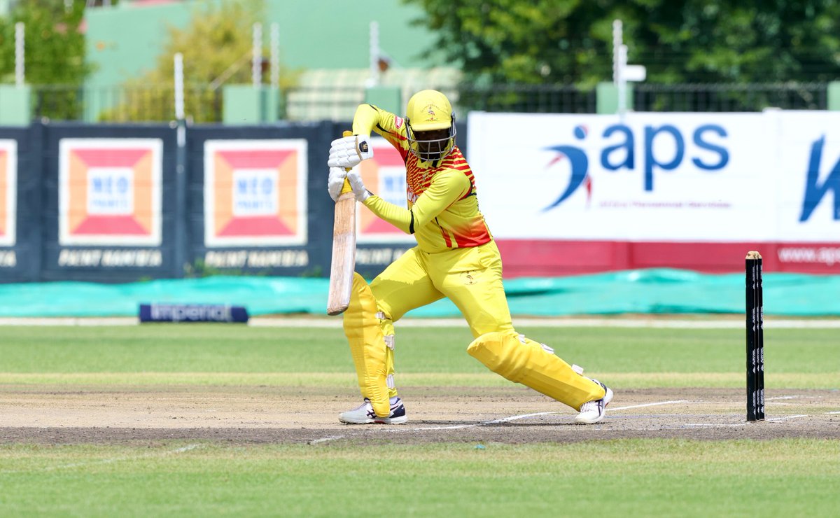CricketUganda's tweet photo. Match Day - #ICCT20WCQ

Game 5
Uganda 🇺🇬 vs. 162/5
Simon Ssesazi 60
Dinesh Nakrani 40

Kenya 🇰🇪  129/10 in 19
Collins Obuya 34
Bilal Hassan 4/39
Alpesh Ramjani 2/12

Uganda won by 33 runs.
MOM: Simon Ssesazi

Champagne on ice moment

#CricketCranesInColour @PlasconUganda #Twaake https://t.co/vYQyVNzpac