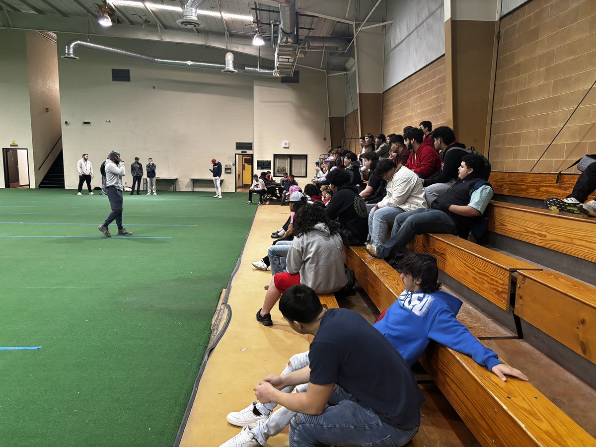 Coach Graves tweet media