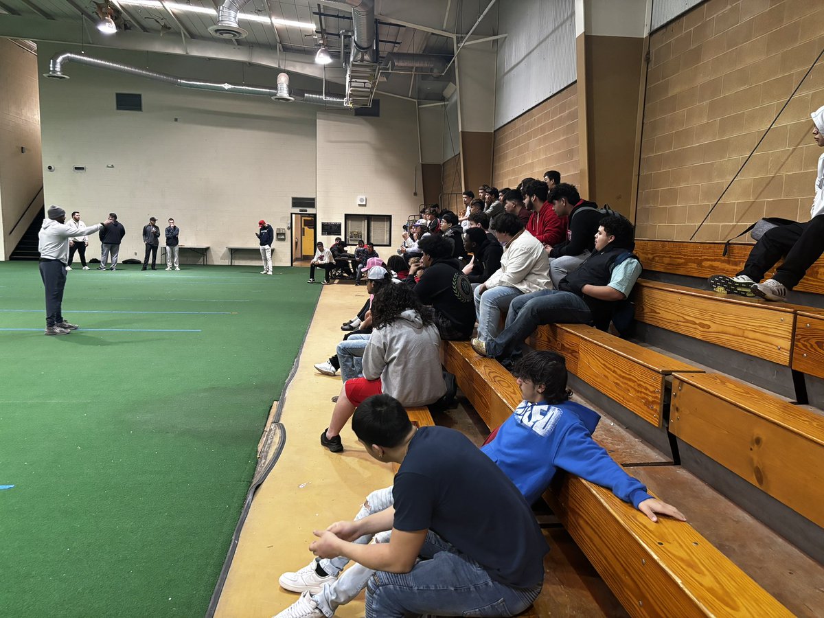 Coach Graves tweet media