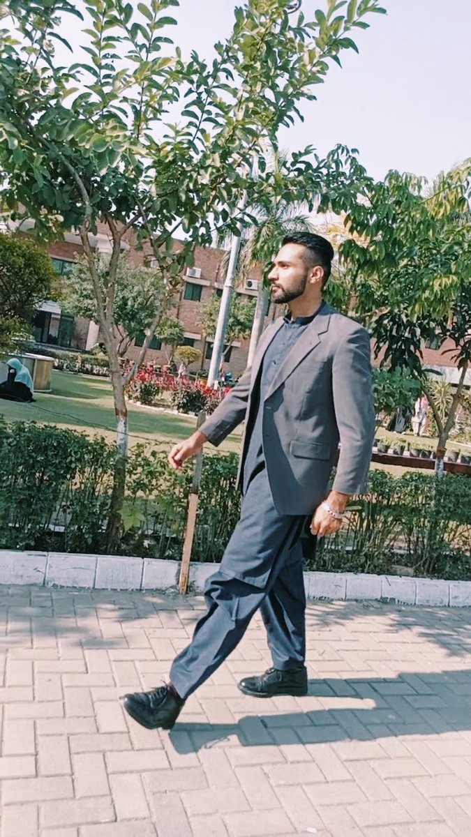 mtauha25's tweet photo. Well done is better than well said......#mtauhafam ππ #bodybuilder #viral #uiit #trending #fashion #model #actor #foryoupage #tauhamoosa #foryou #fitnessmodel #fitness #ariduniversityrawalpindi #ariduniversity #dvm #uaar https://t.co/h12B7I9qPh