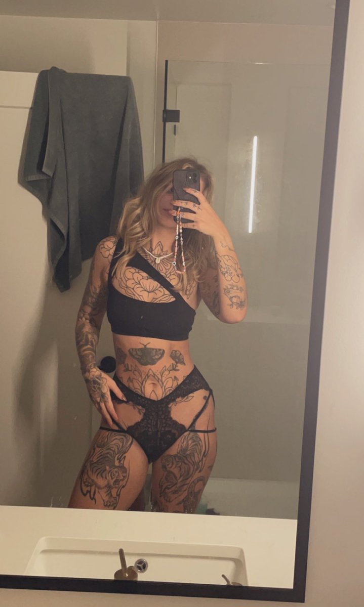 Findomme Lexi 😈 tweet media