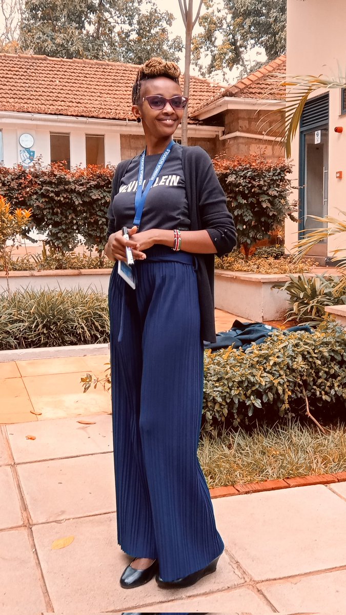 PWMuthoni6's tweet photo. 2023 @CNNAfrica #CalltoEarth Event... 🥳🥳🥳 An engaging session it was with the students.... What is your pledge to take care of our #Sharedhome @rusingaschools @taka_kazi https://t.co/pYZH4NHEZ7
