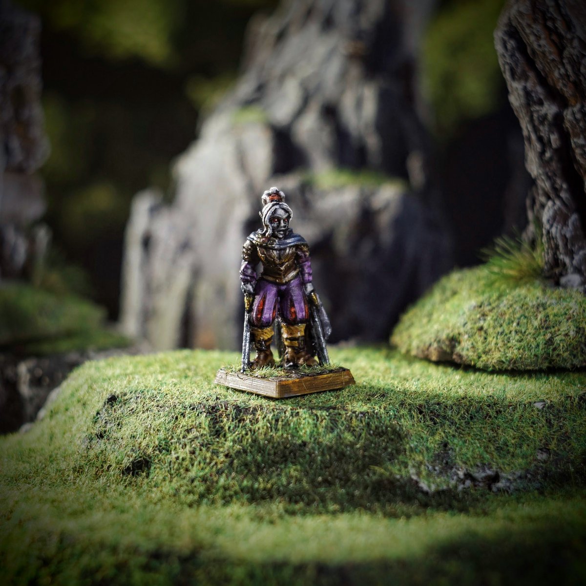 BriteMinis's tweet photo. After many unsuccessful attempts the infamous drow siblings held yet another audition for new gang members.
- a Dyabol (based on a drawing by my daughter)
- doppelganger
- female dark elf with swords
- dark elf with swords
Printed on #ender3   #3dprinting #fantasy #dnd #oldhammer https://t.co/6KKNjDTlpX