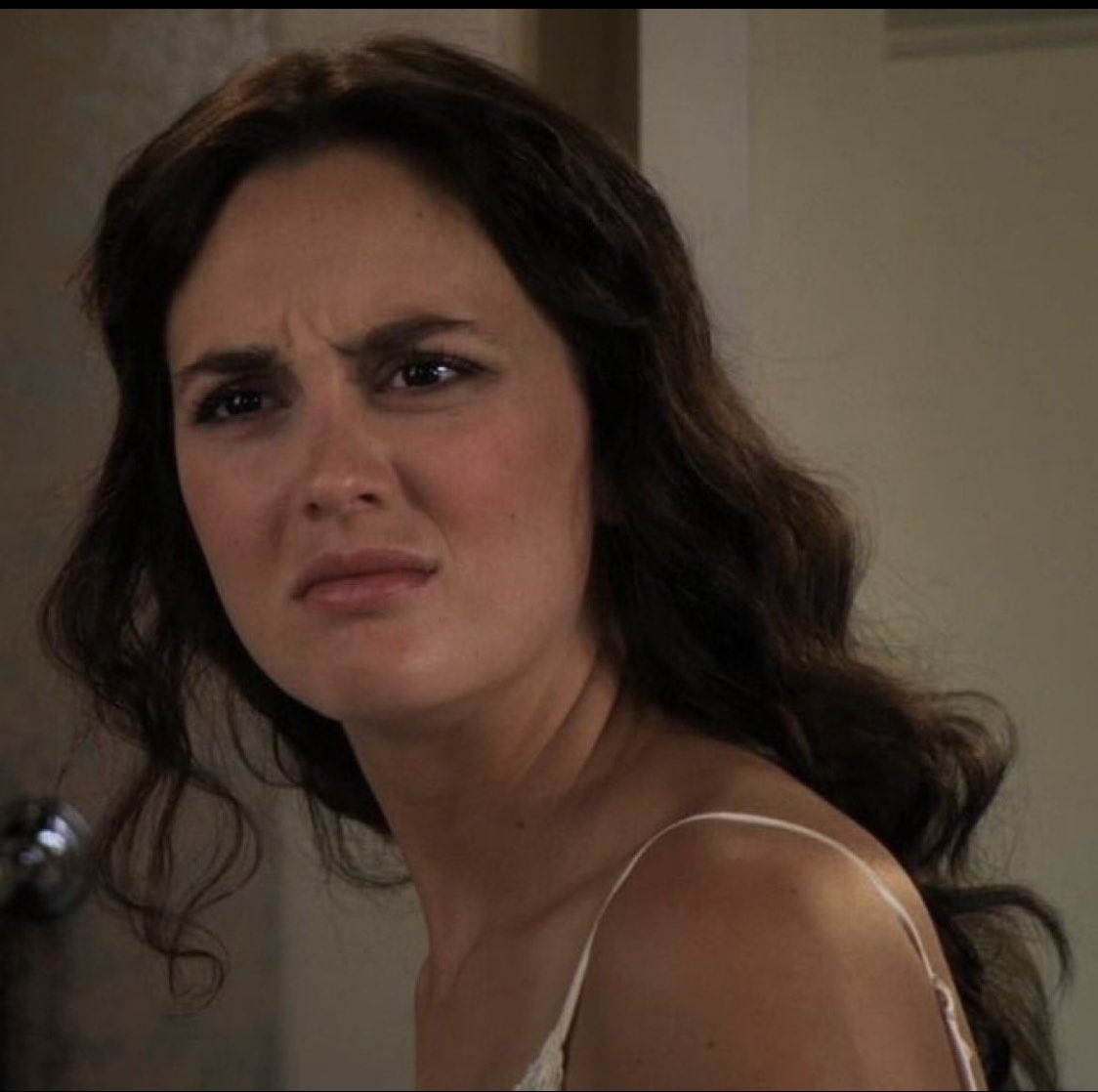 "Tu peut pas être heureuse avec de l’argent"

Moi :