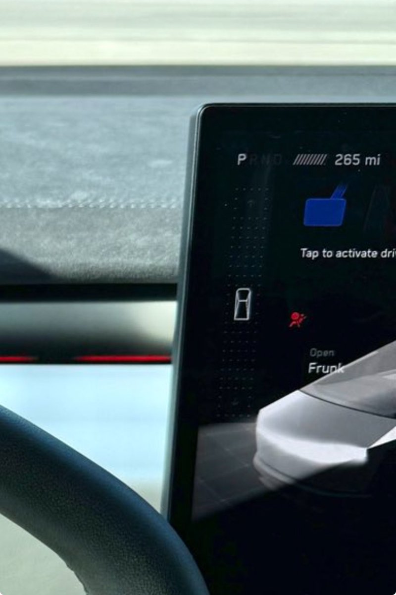 tesla_raj's tweet image. Post by @mkbhd shows 265mi at 90%.  Those slashes are battery status indicator. This is far less then expected unless @tesla is intentionally sandbagging to surprise and delight tomorrow.  @cybertruck needs to be over 300 miles!