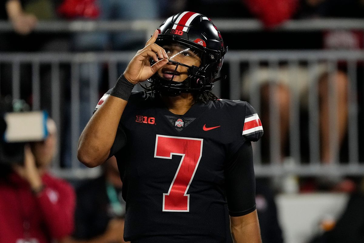 tSilverBulletin's tweet photo. Big Ten Offensive Player of The Year:

2018: Dwayne Haskins
2019: Justin Fields
2020: Justin Fields
2021: CJ Stroud
2022: CJ Stroud
2023: Marvin Harrison Jr. 

What a run. #DevelopedHere 🔥 https://t.co/hoYUxKXajs