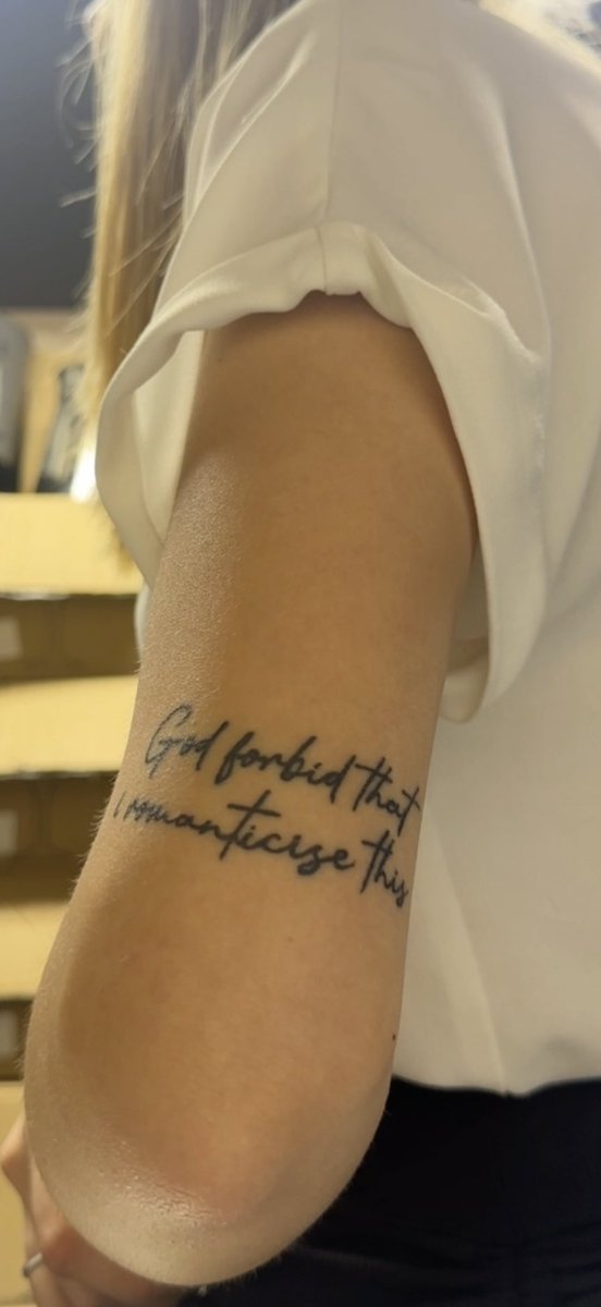 MiahMarriott's tweet photo. Better be my top song since it’s on my body forever😭😭😭/j https://t.co/pX1m8EJW4X
