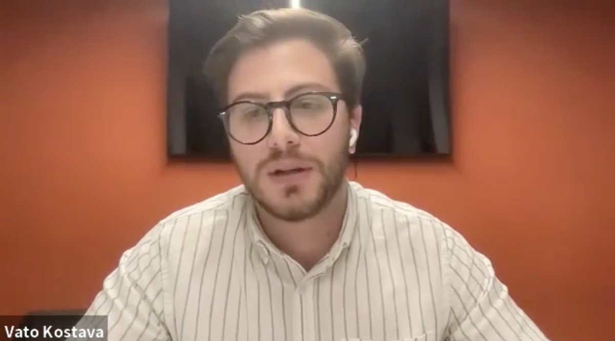 appleDevGeorgia's tweet image. On August 1st, we hosted an incredible online event featuring three speakers from top companies: Epam, Bog and Space! 🌐💻 We discussed recruiting processes and essential knowledge in iOS development with them. 🚀✨