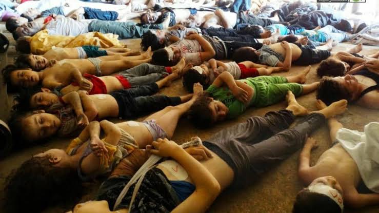 لا تنسوا مجزرة الكيماوي وجرائم بشار الأسد 
من شارك بقتل السوريين لن ينصر قضية فلسطين