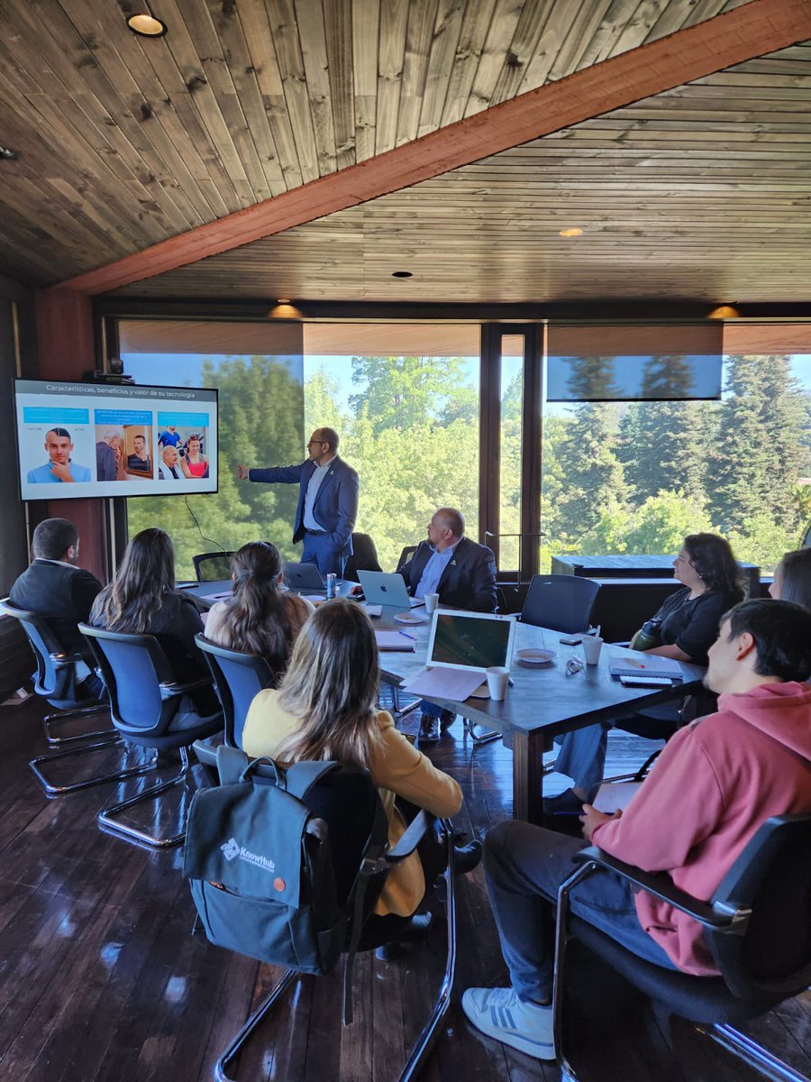 Know Hub Chile tweet media