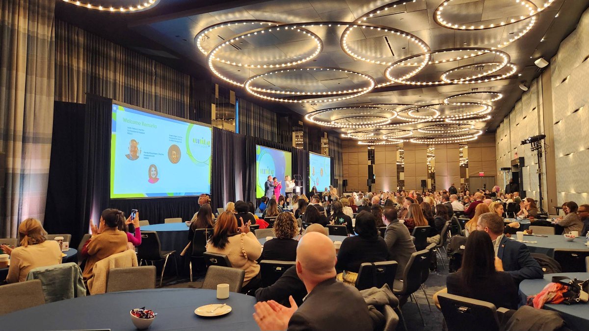 Mandarin_Voice's tweet image. Excited to be part of Unity Week  @WIPPWedecide @WBENClive @NGLCC in Philly today! Looking forward to discussing Increasing Cross-Cultural Communication (through translation, interpretation, and ASL to achieve #DEIA) at 3:30 pm. Come see me!

#AAPIBusiness 
#AAPISpeaker
#WIPP