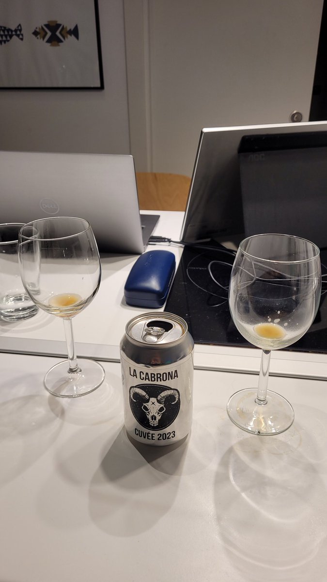 Un placer la visita a Fábrica Maravillas y el encuentro con <a href="/yannbeersom/">Yann Beer Sommelier</a> 
Probé varias cervezas y me llevé "puesta" una lata de la Cabrona:  cerveza Belga de alta graduación y con mucha personalidad. Ha caído hoy en el Hotel al final de un día de trabajo durillo. A tu salud Yann!