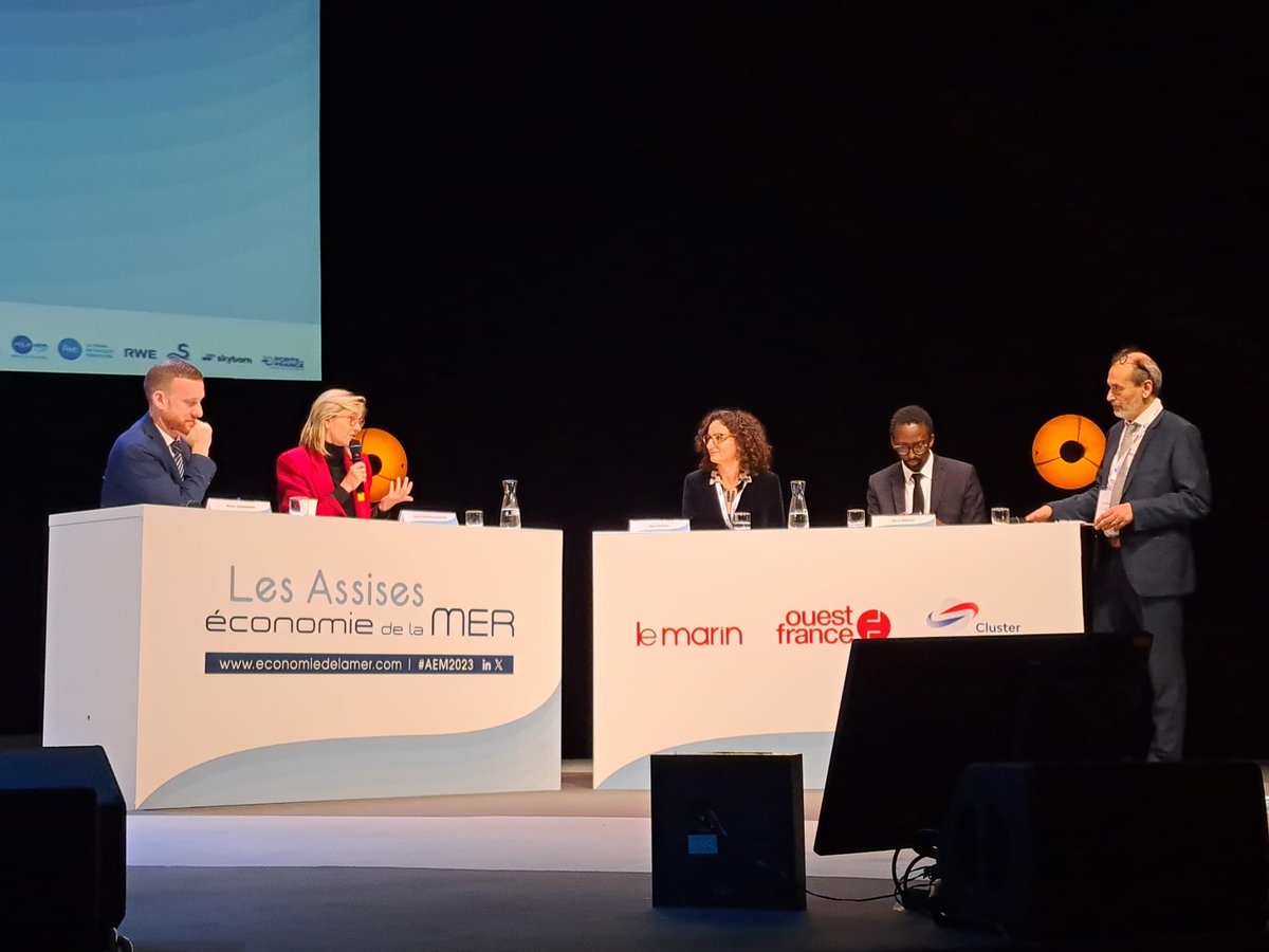 🎙️🌊 La <a href="/CNDPDebatPublic/">Commission nationale du débat public (CNDP)</a>, représentée par <a href="/IlaCasillo/">ilaria casillo</a> et le président du débat public sur la mer, <a href="/FloranAugagneur/">Floran Augagneur</a>, étaient en direct des <a href="/AssisesdelaMer/">Assises de l'économie de la mer</a> ce matin.

Aux côtés de la ministre de la Transition énergétique, <a href="/AgnesRunacher/">Agnès Pannier-Runacher 🇫🇷🇪🇺</a>, et du secrétaire d’État chargé de la Mer,