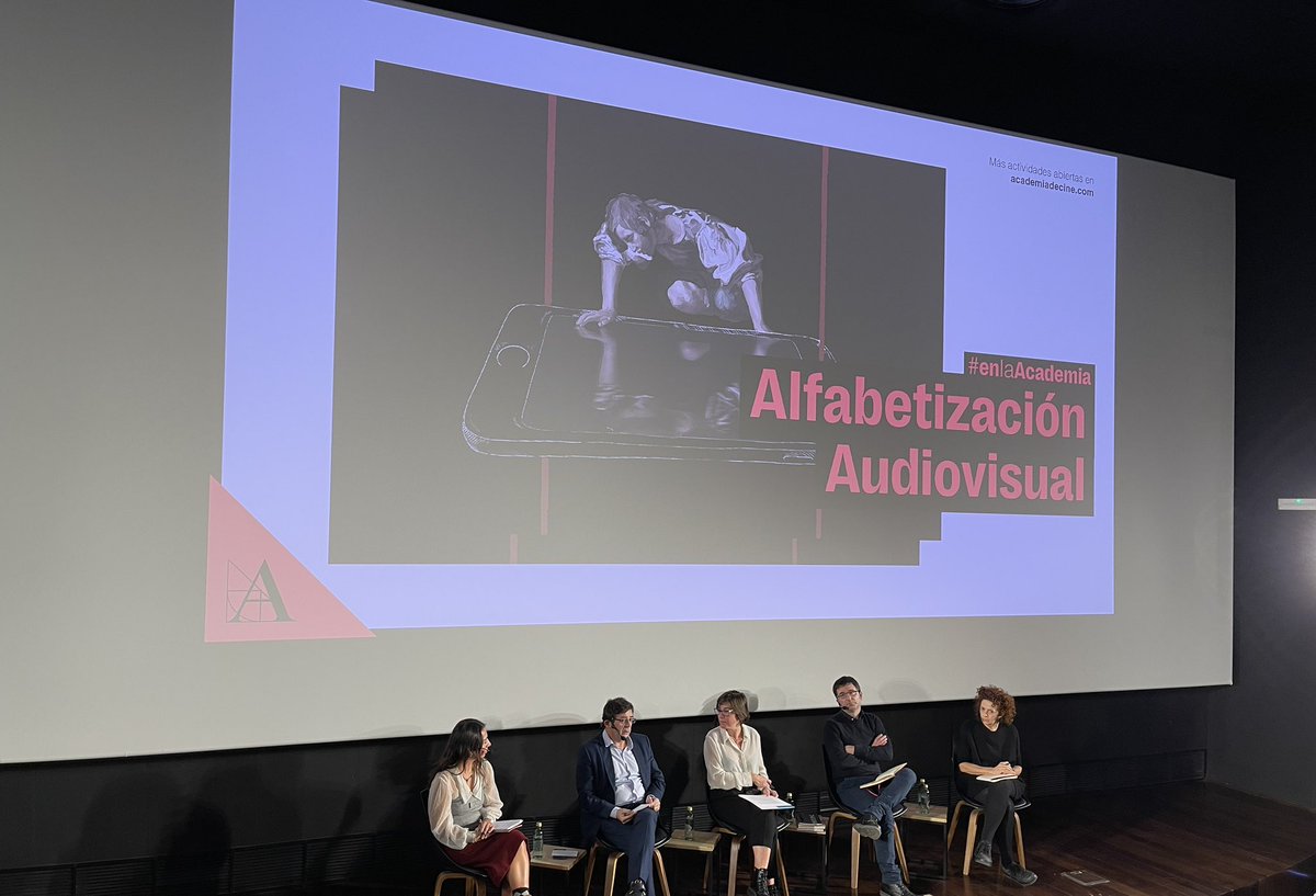 Debate sobre 'Alfabetización audiovisual' con <a href="/IgnasiCamos/">Ignasi Camós 🎬🎥🇪🇸</a> , Dtor. Gral. del <a href="/CineICAA/">ICAA</a> , @virginiayr (Academia), <a href="/jesusrame/">Jesús Ramé</a> , Cristina Linares (<a href="/PlatinoEduca/">Platino Educa</a> ) y Marisa Víctor (Educar la mirada), en la <a href="/Academiadecine/">Academia de Cine</a>