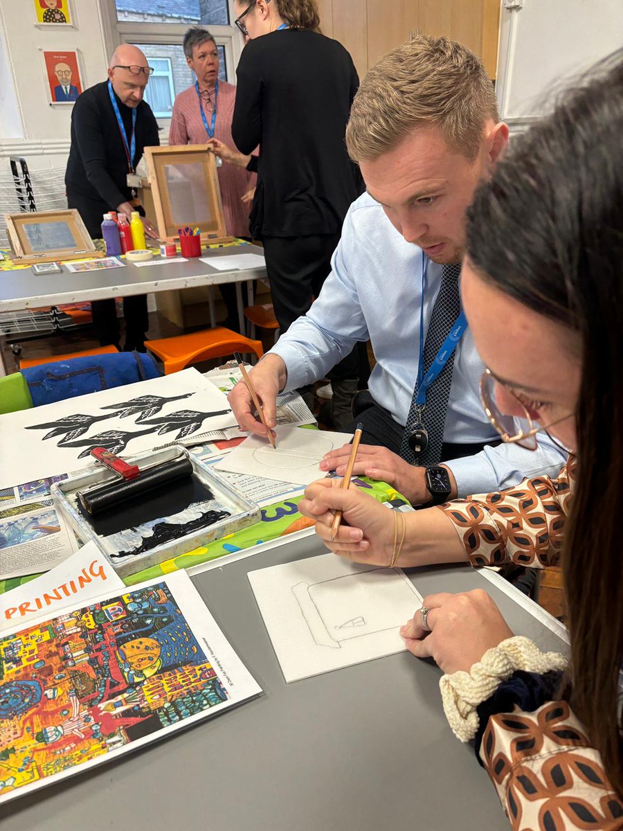 WarleyRoadPri's tweet photo. Staff engrossed with printing CPD led by resident artist Sian and in-house expert Mr Kneebone. ๐จ๐๐ผ #artCPD #collaborative #inspiring https://t.co/pLYYqJPkT5