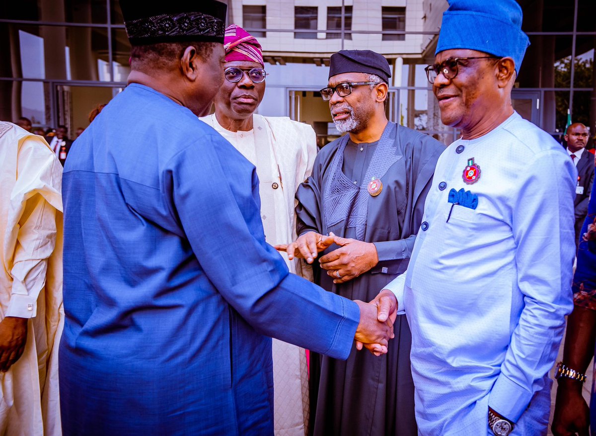 SGFAkume's tweet image. Earlier today i joined Mr President @officialABAT at the @nassnigeria as he  presented the 2024 Appropriation Bill of N27.5 trillion before a joint session of the @NGRSenate  and the @HouseNGR  tagged the “Budget of Renewed Hope