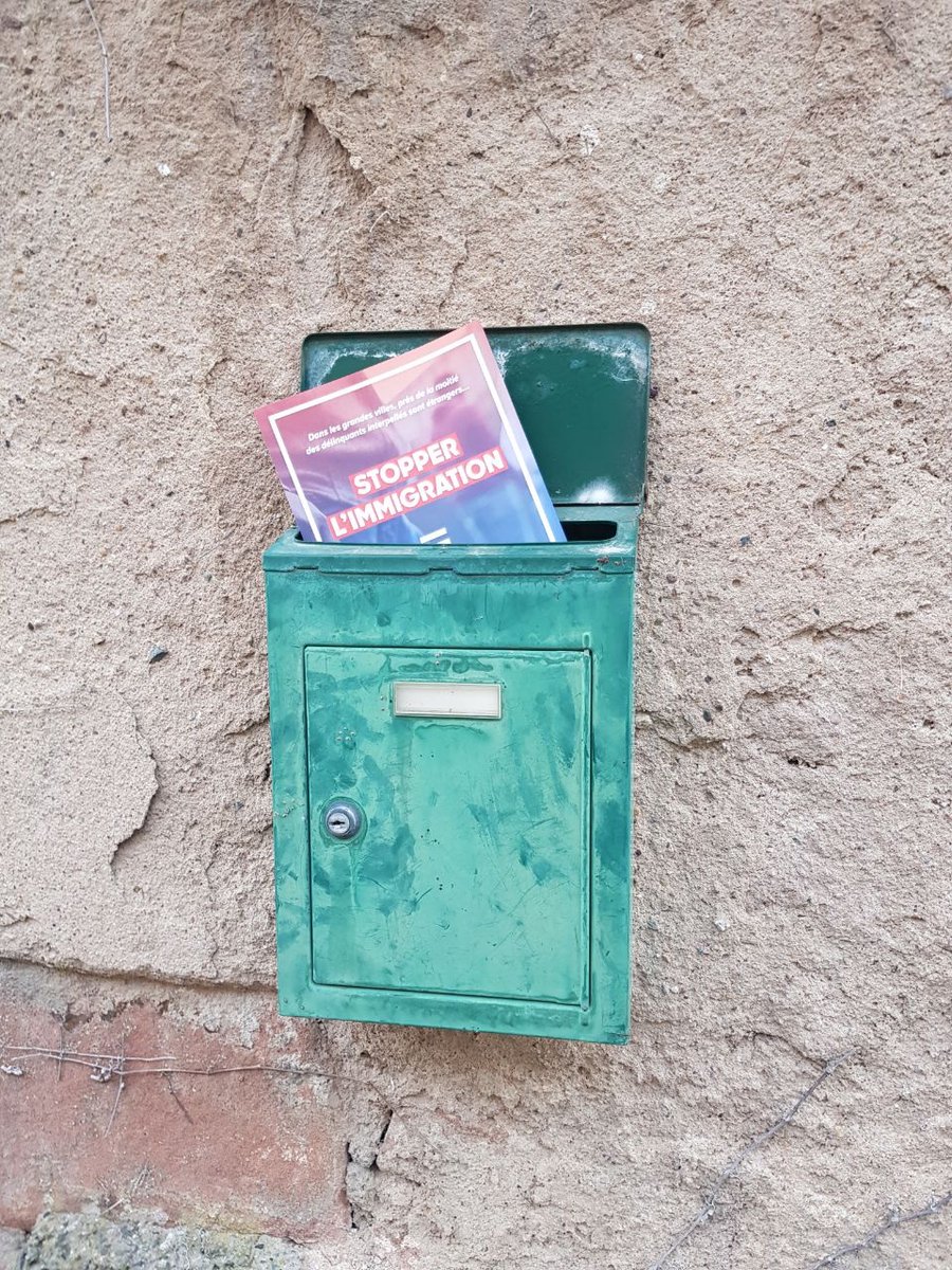 Reconquete67's tweet photo. Boitage du village de #SaintNabor.
Comme #Crépol ce petit village d'environ 500 habitants possédait par le passé une petite salle des fêtes qui rappelle le drame et montre l'ampleur de l'insécurité qui s'abat sur nos petites communes. https://t.co/4OkZuoMGfi