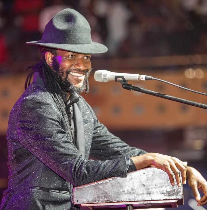 WinkyDFan's tweet photo. Winky D  : 💥The Road to 20 Years in the Music Industry Let's Drop Some of the Hits 👑

Ndiri rasta 
Facebook
Godo
Rokesheni
Musarova bigman
Controversy 
Green lyk mi garden
Made in china
Mumba mababa
Jealous guy
Sekai
Summer time 
Ninja Saturday 
Vashakabvu https://t.co/zusoMYQTKC