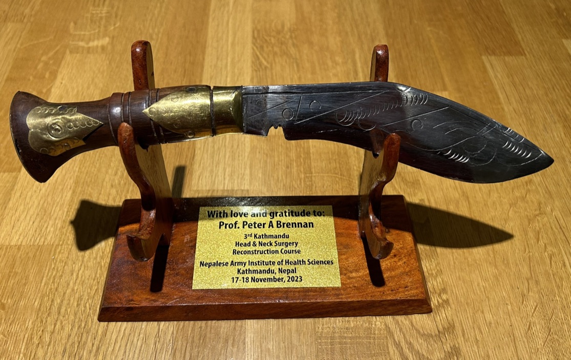 BrennanSurgeon's tweet photo. Earlier this month I gave an overview of human factors &amp; ways to improve safety &amp; teamwork to surgeons in Kathmandu. Sadly couldn't go in person

This amazing Nepalese knife (a Kukri) arrived today ☺️

So thrilled that colleagues near &amp; far are embracing HF &amp; changing culture. https://t.co/ps9tzU7i9l