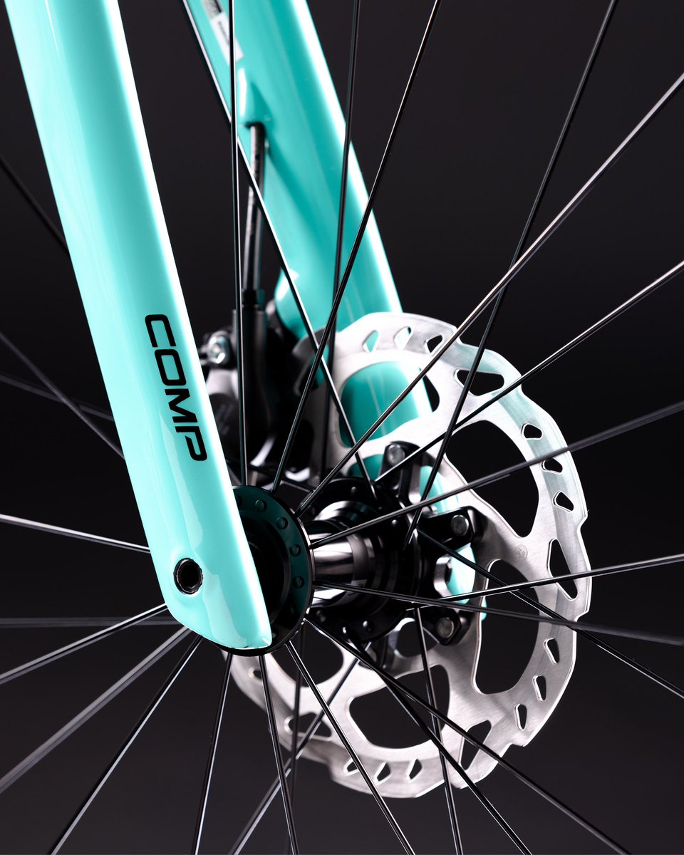 For those who want to experience the speed of gravel riding, the Impulso Comp is the ideal introduction to our Impulso family.

Blend into the forest with our gold-brown colourway or ride classic Bianchi with our celeste.

👉 bianchi.com/bikes/bikes/gr…

#RideBianchi #GravelFaster