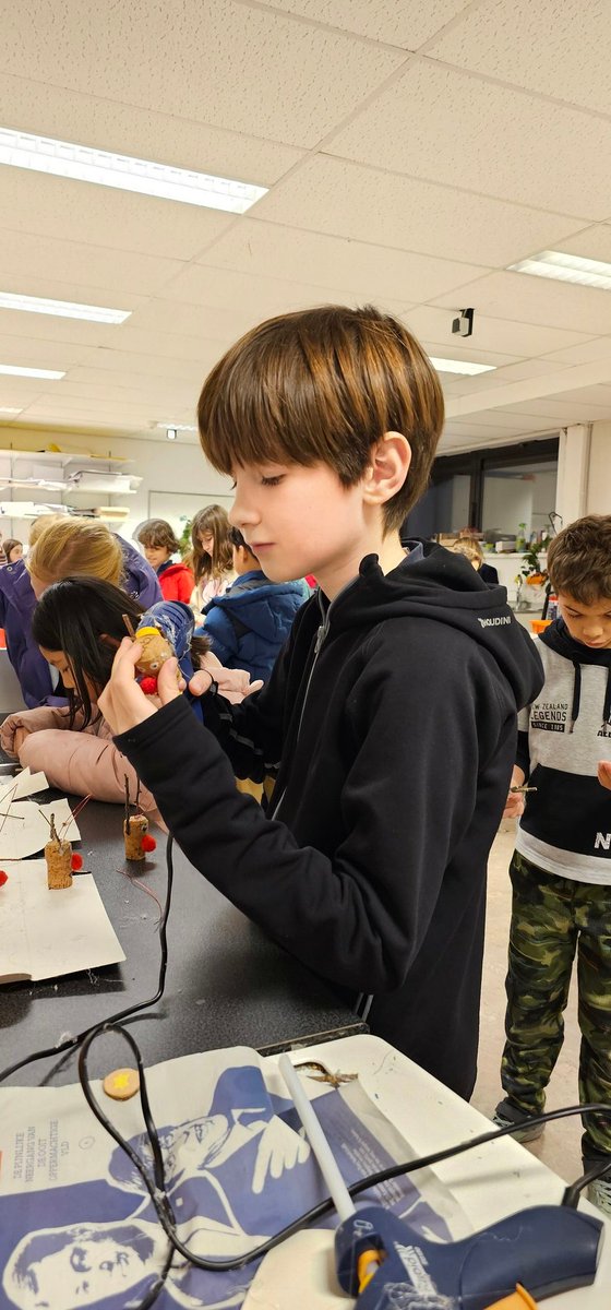 Charlie Phillips tweet media