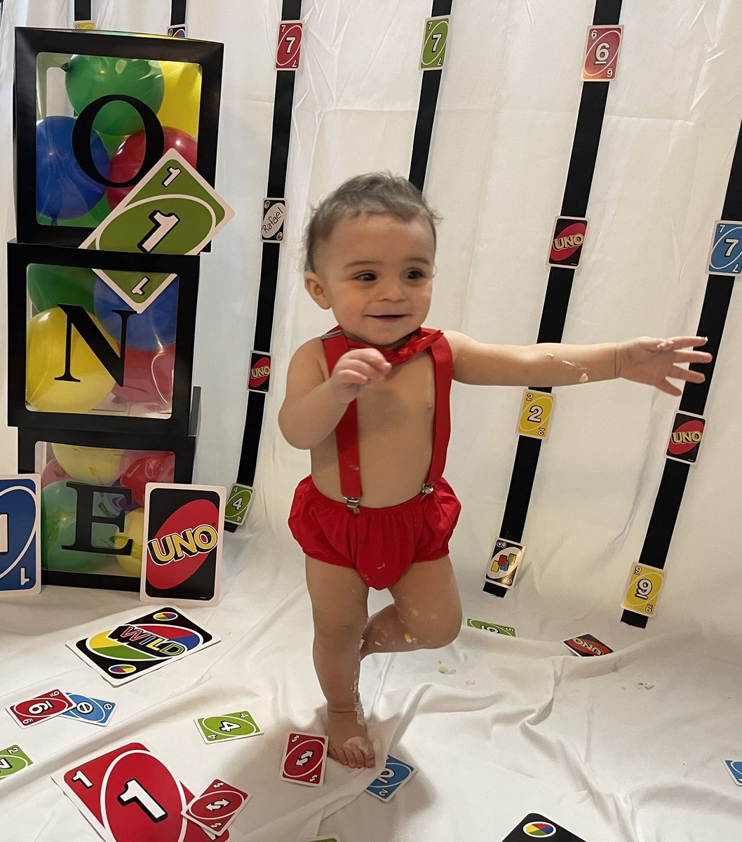 HisShortGirl's tweet photo. My DIY cake smash for my baby boy. He is going to be one in less than a week ! https://t.co/qSvFvsjVU8