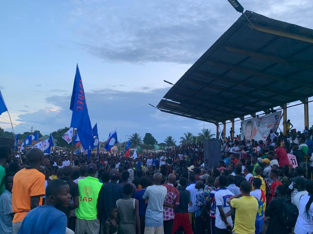 jeune Congolais (@jeunecongo243) on Twitter photo Nous sommes à maï-ndombe avec le prochain président de la République <a href="/ConstantMutamba/">Constant Mutamba</a> 🇨🇩🔥 Nous sommes à maï-ndombe avec le prochain président de la République <a href="/ConstantMutamba/">Constant Mutamba</a> 🇨🇩🔥