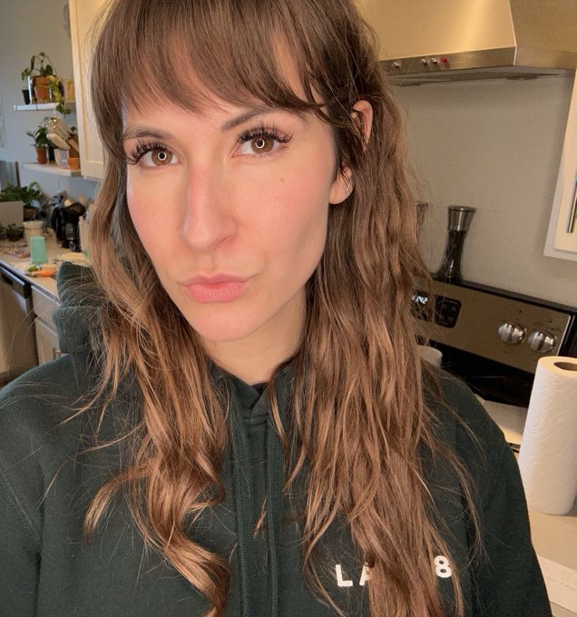 Finally got some professional lighting equipment!! I&rsquo;m so hype https://t.co/CgC2m9gqtg