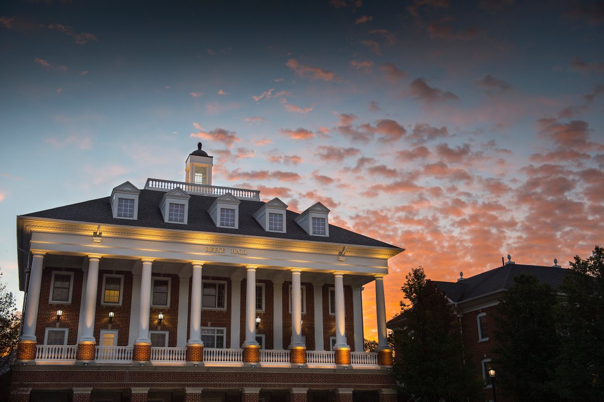 DePauwU's tweet photo. DePauw's boundary-breaking approach to liberal arts education continues to turn heads.💡 APPLY BY DECEMBER 15 for the Early Decision II deadline at https://t.co/fsDBvFBm5r 
#GoldWithin #DePauw https://t.co/05cd07DRf0