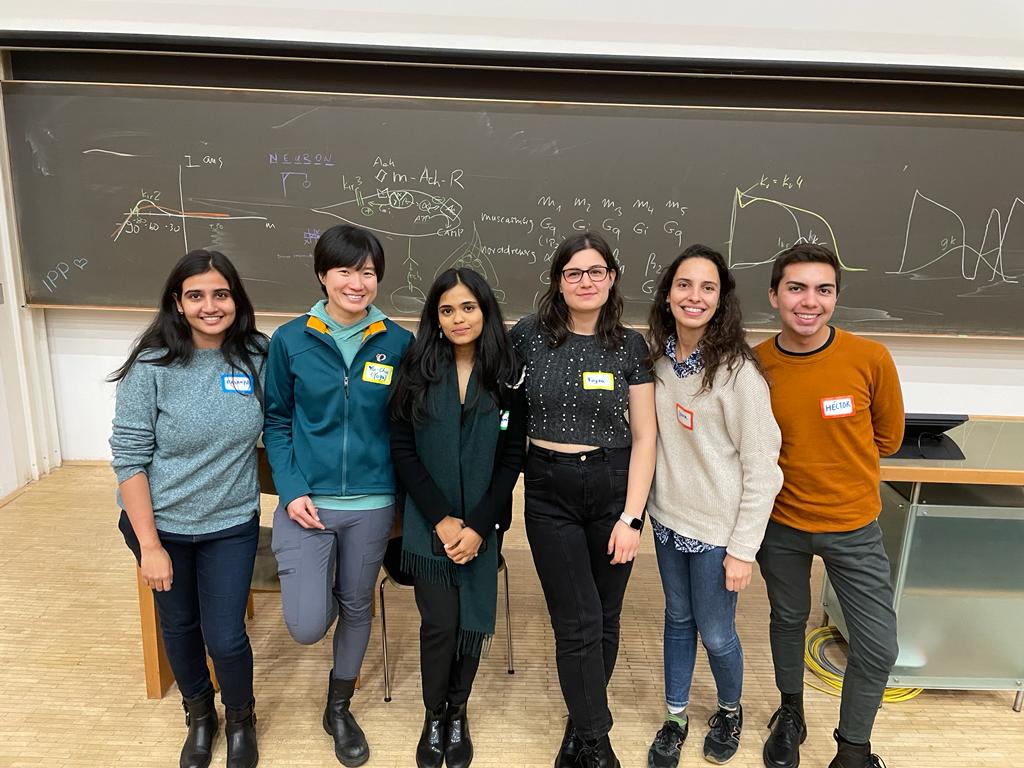 A big shout-out to the organizers of the #ippretreat and to the <a href="/SGBMFreiburg/">SGBM</a> and <a href="/mpi_ie/">MPI of Immunobiology & Epigenetics</a>.
Without you this retreat and symposium wouldn't be possible. 
Many thanks👏🥳
#PhD #retreat