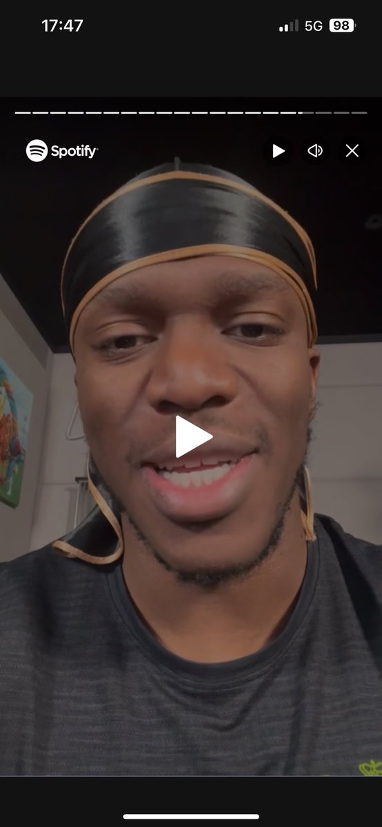 kyleballaam's tweet photo. How did I just get a message off @KSI on Spotify wasn’t expecting that 😂😂😂 https://t.co/9yJKHzIQs0