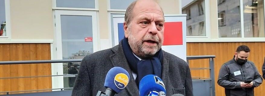 nRenardPaname's tweet image. Oui j&apos;avais picolé, mais je ne savais pas qu&apos;il était interdit de conduire bourré...
#DupondMoretti #Macronie